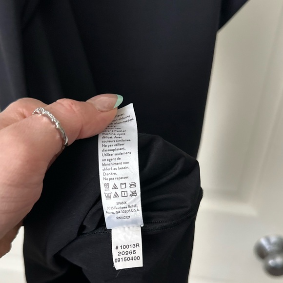 SPANX Essential Cami - Picture 5 of 5